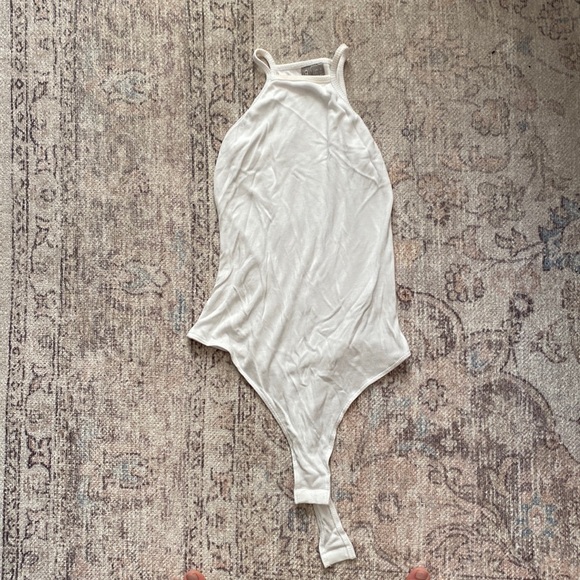 White body suit - Picture 1 of 3